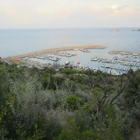 Apartament Mansarda Moro *